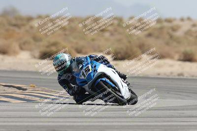 media/Oct-04-2025-CVMA (Sat) [[408bcdd6e4]]/Race 4-Formula Middleweight (Holeshot)/